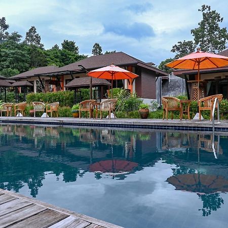 Cascade Tara Na Mueang Exterior foto