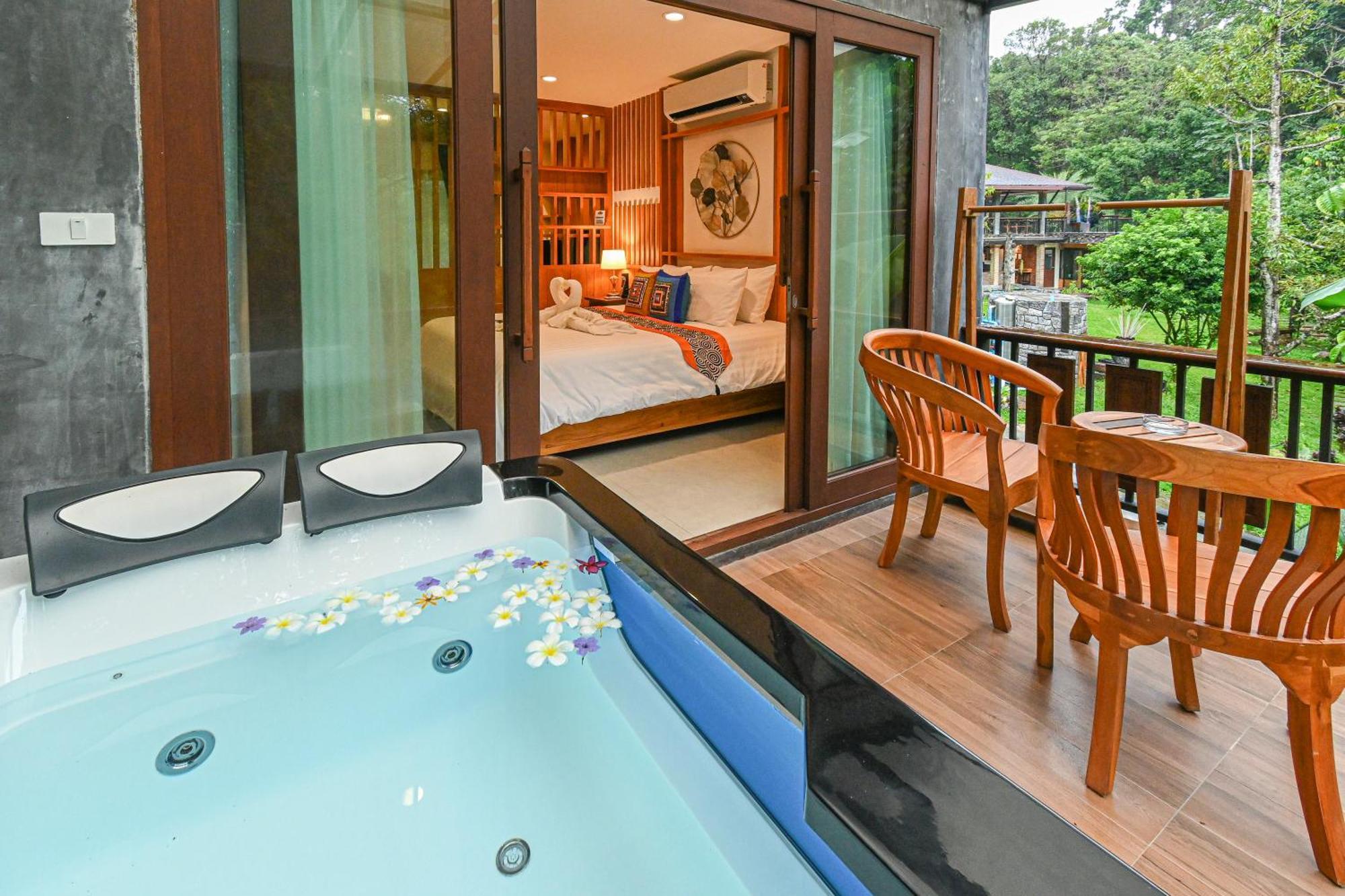 Cascade Tara Na Mueang Exterior foto